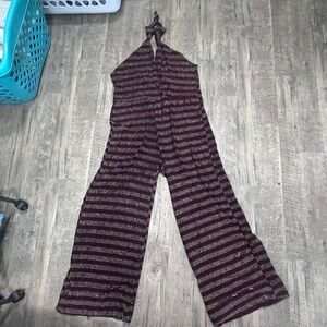Halter neck jumper
